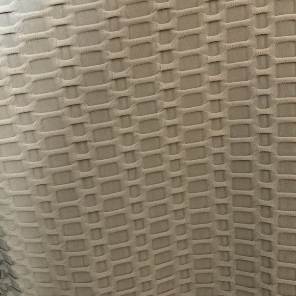 TikTok leggings! Will make your butt look even better! - Picture 4 of 4